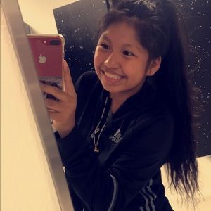 Meet your Posher, Ana